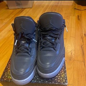 Air Jordan 3 fairly worn reflective only worn 2 times